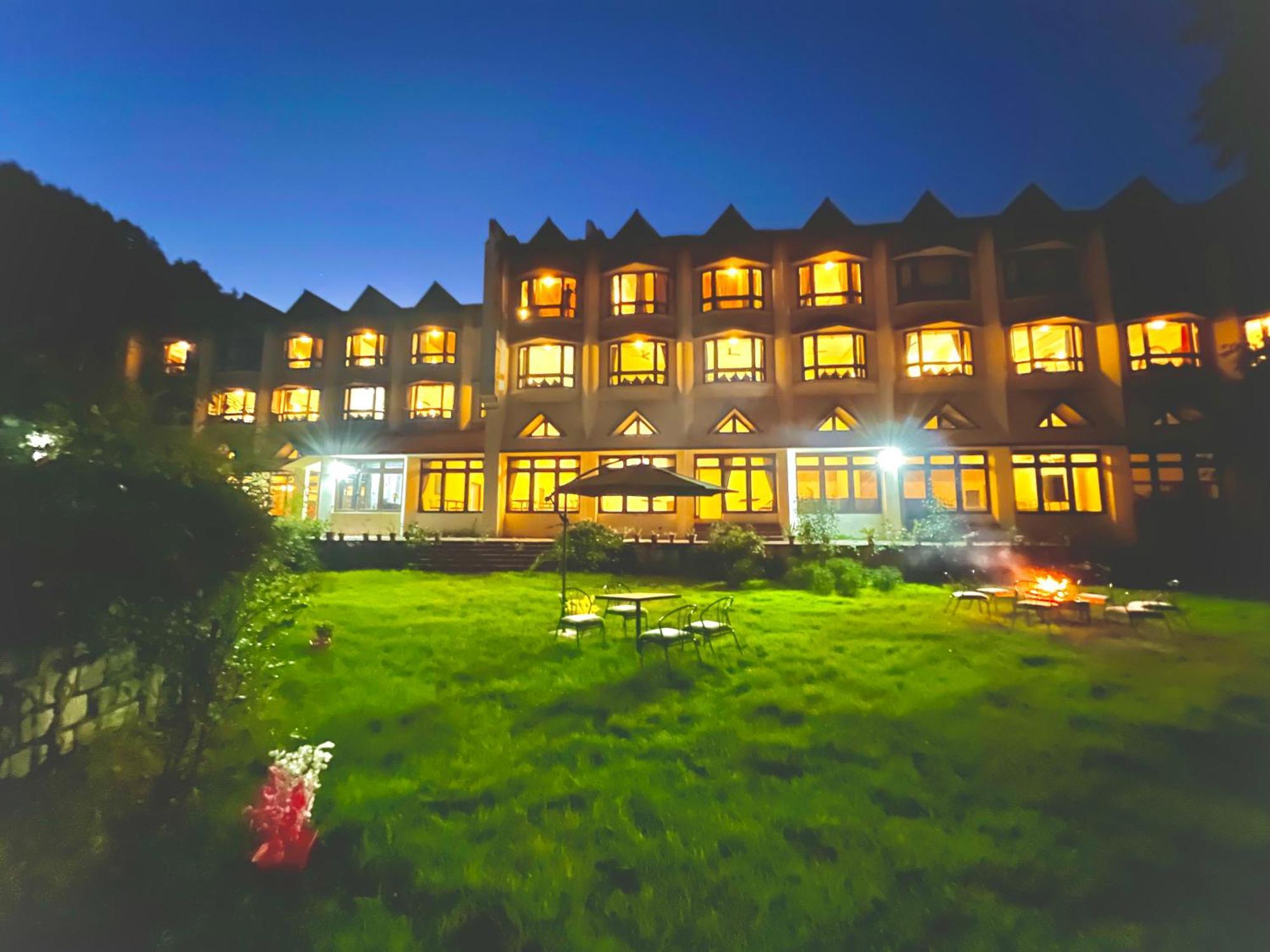 Sagar Heritage Resort, Near Mall Road Manali Esterno foto